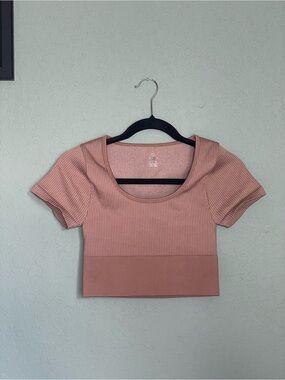Aerie Offline Seamless Ribbed Scoop Neck Cropped Short Sleeve Size S Tan Beige